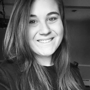 Meet your Posher, Olivia